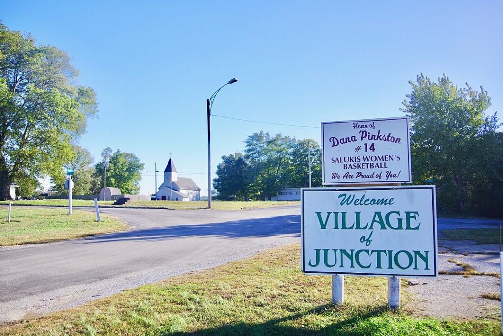 10 Secluded Towns in Southeast Illinois With Scenic River Views and Local Charm