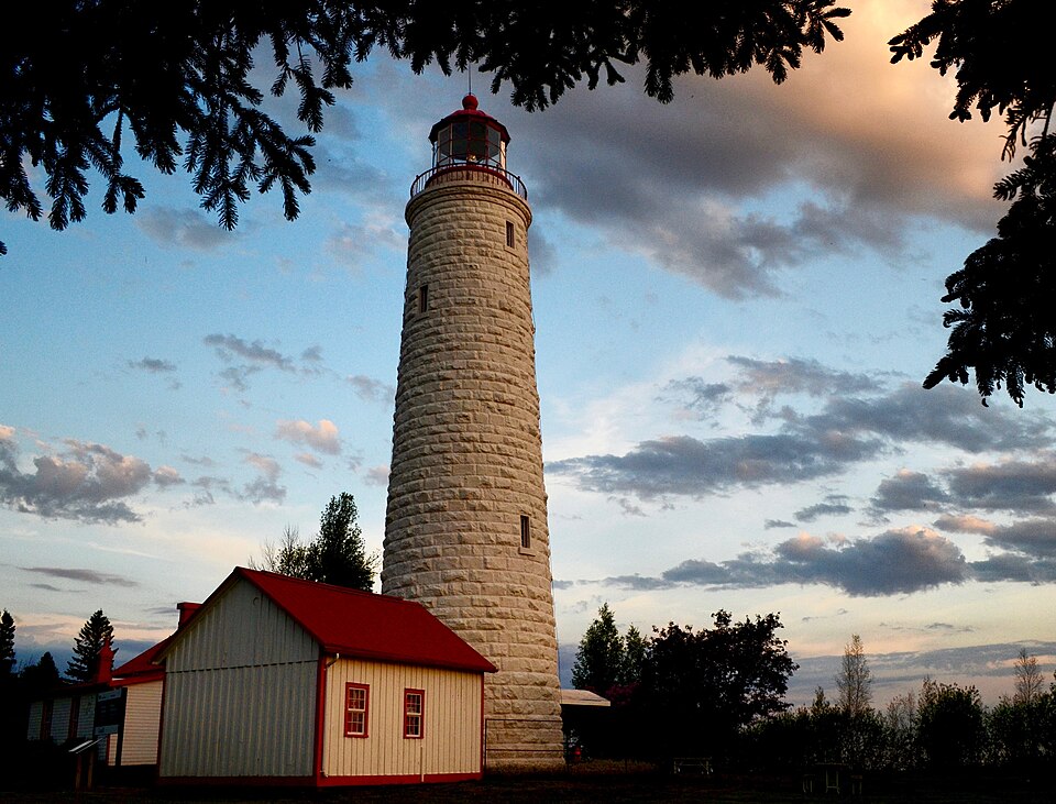 12 Lake Huron Towns That Offer Quiet Mornings and Waterfront Living