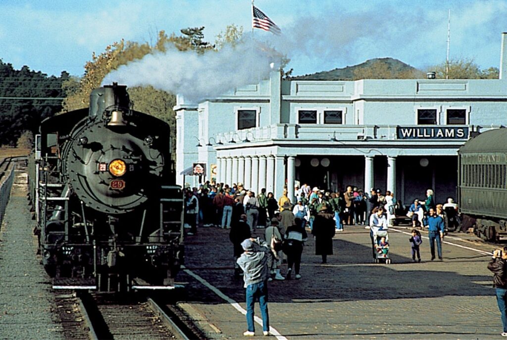 12 Railroad Towns Frozen in Time That Are Still Open to Visitors