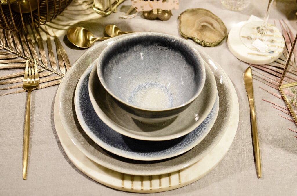 10 Common Etiquette Rules That Are Fading Fast